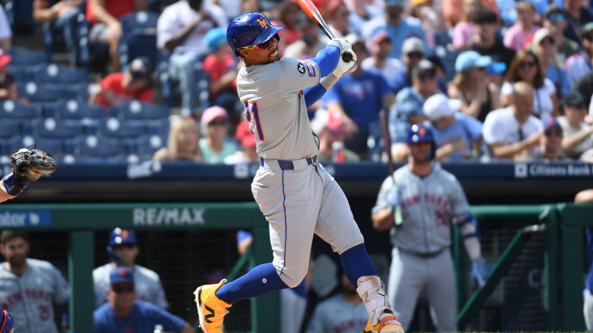 Mets' Francisco Lindor to get scan of sore back after leaving game for second time in three days