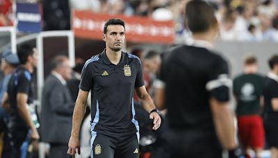 Scaloni sobre Di María: "Hay que dejarlo jugar y después ya veremos si lo convencemos"