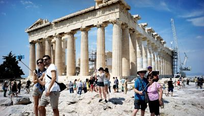 Greece brings in new tourism limits in bid to tackle housing crisis