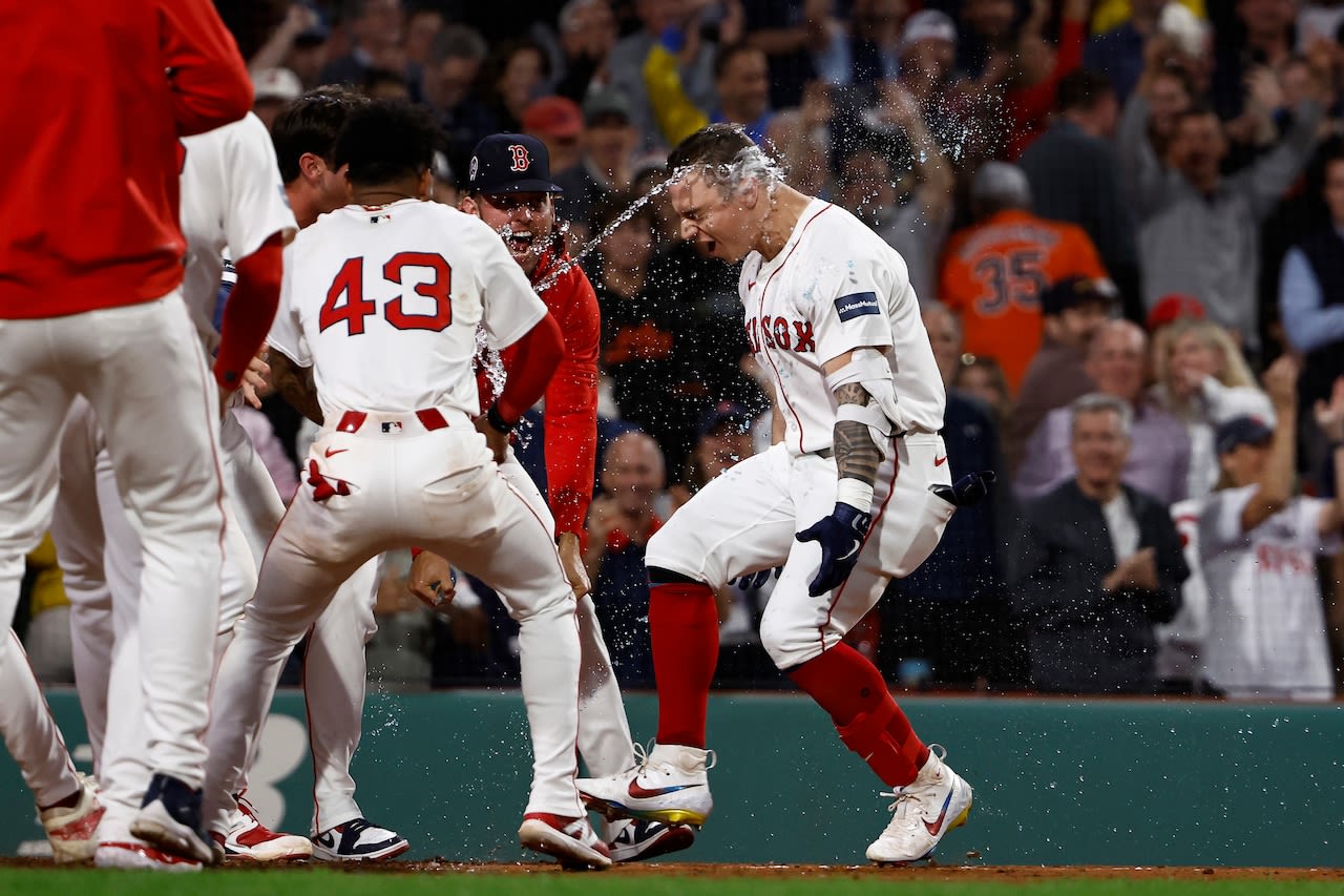 Red Sox playoff tracker: Walk-off win helps Boston keep pace in wild card race