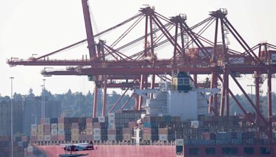 Workers at Vancouver grain terminals go on strike, exports could take hit