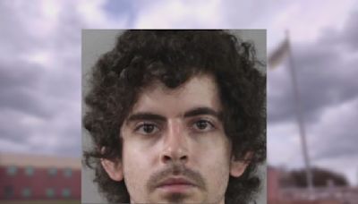 Arrestan a hombre que habría tomado fotos inapropiadas a una niña en Kissimmee