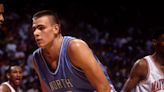 Former UNC basketball standout Eric Montross is battling cancer