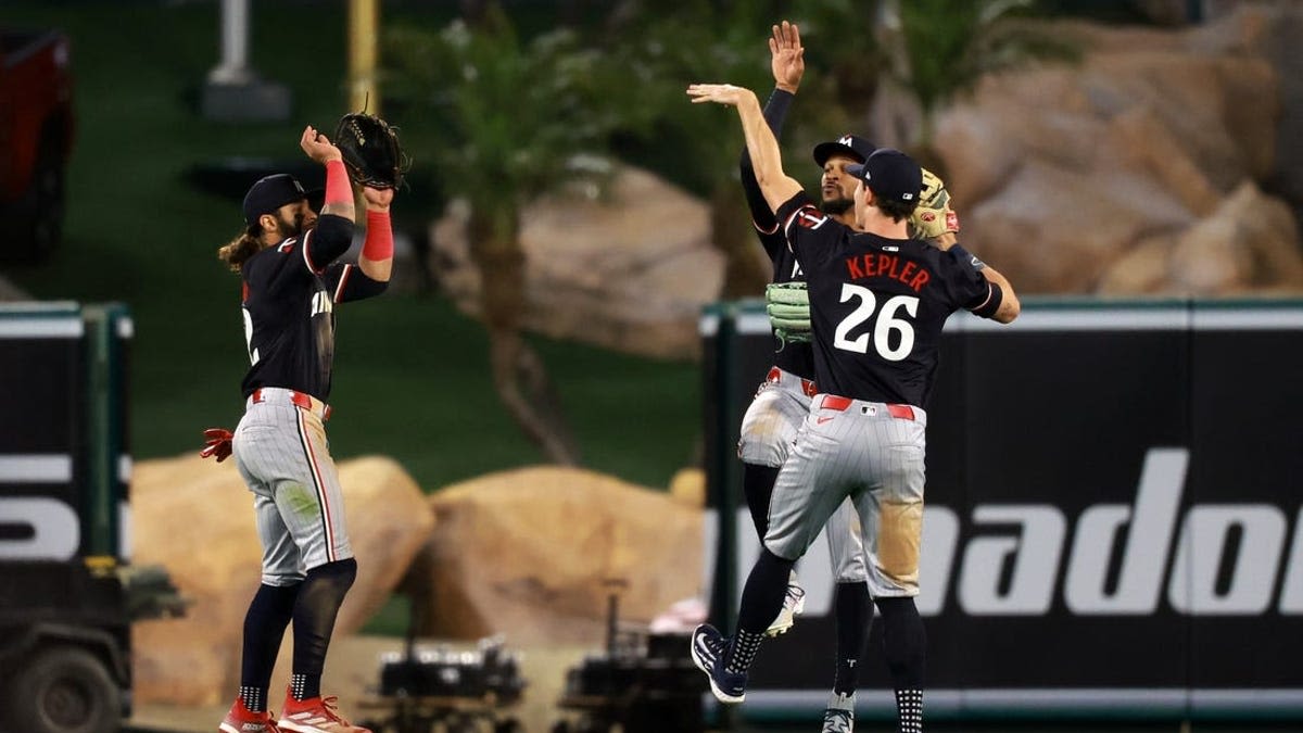 Surging Twins seek second straight vs. Angels