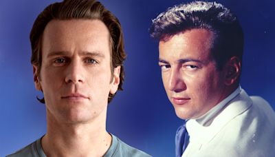 Jonathan Groff Eyes Broadway Return In Musical About ‘Mack The Knife’ Singer Bobby Darin