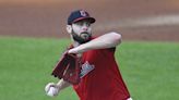 Lucas Giolito signs with fourth team in five months