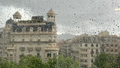 Barcelona, preparada para la llegada de las tormentas: el Meteocat deja claro a qué hora empezará a llover