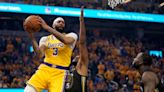 Lakers hold off Warriors' late push, steal home-court advantage with Game 1 win