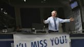 Vin Scully, voz de Dodgers durante 67 años, fallece a los 94