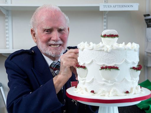 Chief royal baker who made Charles and Diana’s wedding cake buried with piping bag in hand