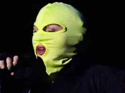 Glamorous pop icon looks exactly like Jim Carrey in The Mask for some reason