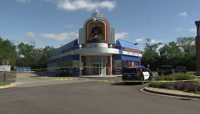 Suburban Portillo's closed 'until further notice' following domestic-related incident involving cleaning crew