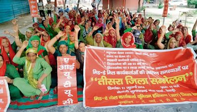 Rewari: Mid-day meal workers seek Rs 28K monthly pay