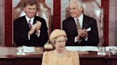Obama, Pelosi y McConnell encabezan homenajes estadounidenses a la reina Isabel II: “Una cátedra de gracia”