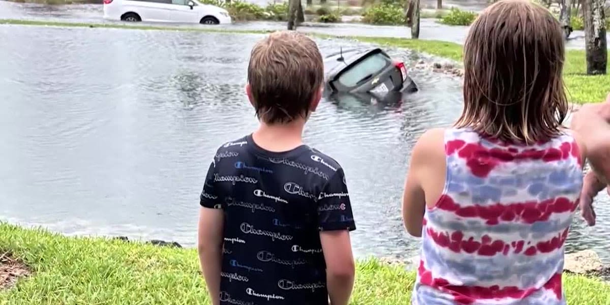 Retired police sergeant on vacation with family rescues couple from sinking car