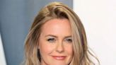 Expert weighs in on Alicia Silverstone co-sleeping with 11-year-old son