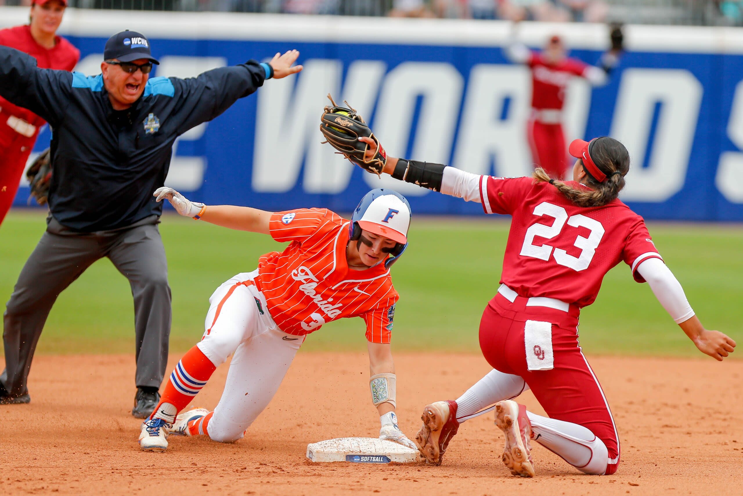 Oklahoma Sooners lose 9-3 to the Florida Gators