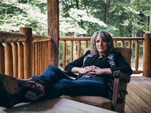 Country star Kathy Mattea talks music, storytelling before Northampton show