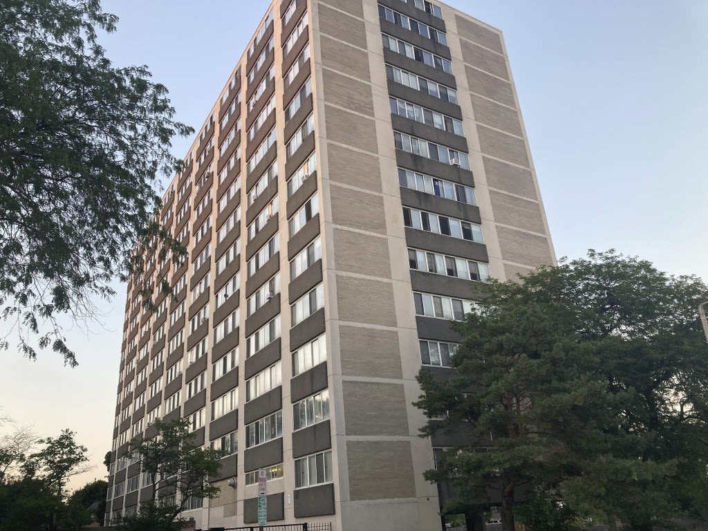 Owners say federal grant will bring improvements to Waukegan’s Lakeside Tower; ‘It has to happen soon’