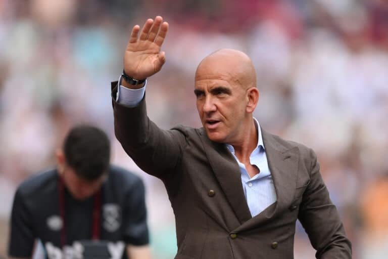 Ex-Lazio player Paolo Di Canio: “Roma were denied a huge penalty against Genoa.”