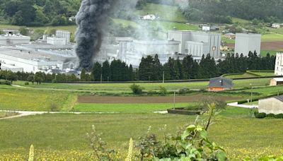 Incendio en la planta de Reny Picot de Navia