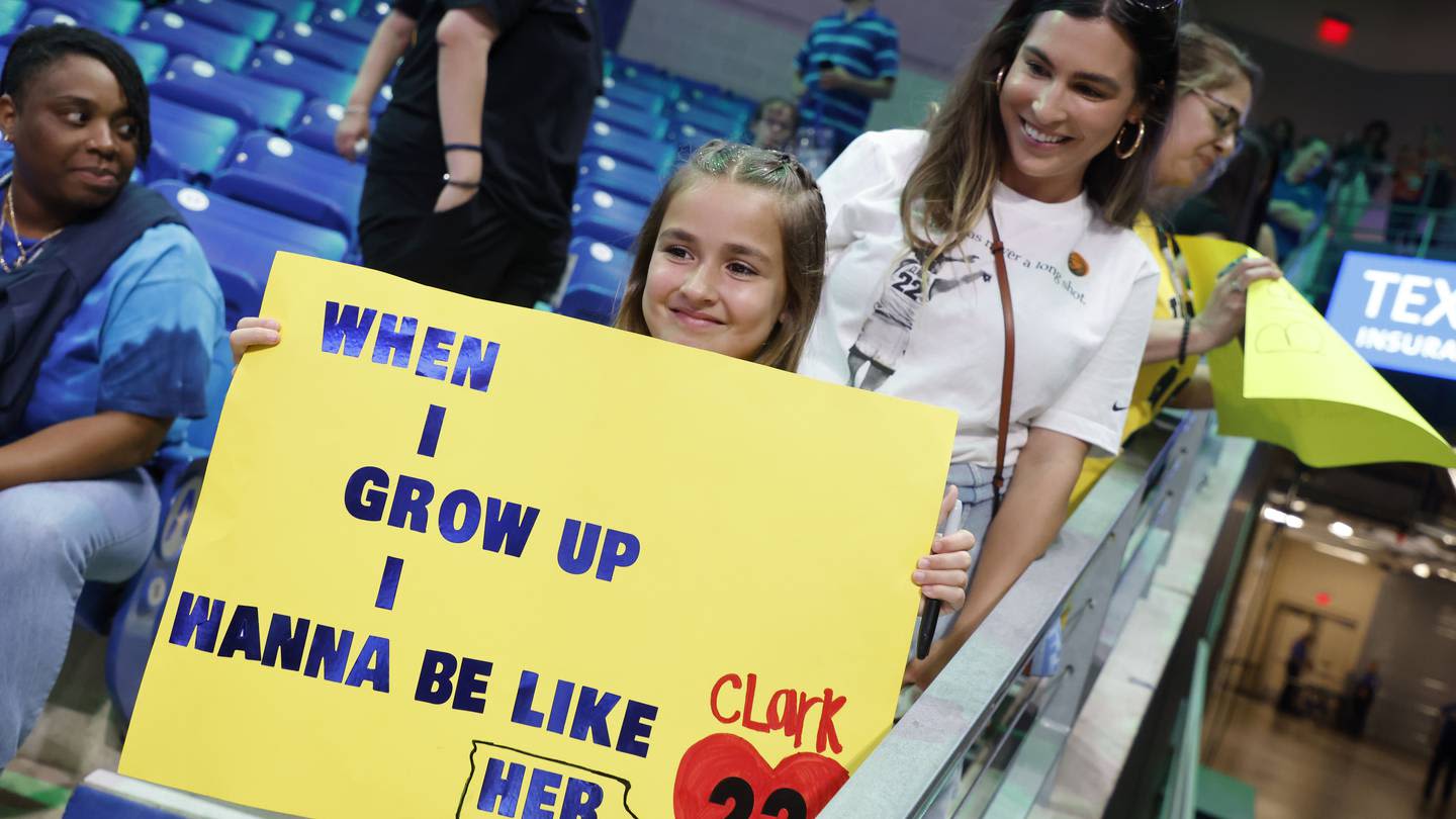 Caitlin Clark, Indiana Fever embrace notion of using charter flights for WNBA travel