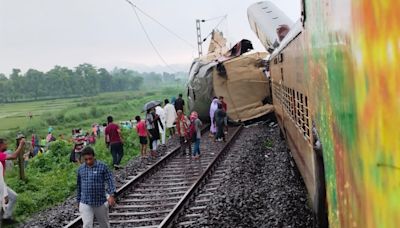 Kolkata-bound Kanchanjuga Express hit by goods train in Bengal's Siliguri