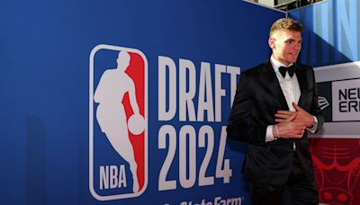 UConn men's basketball star Donovan Clingan signs NBA rookie contract with Portland Trail Blazers