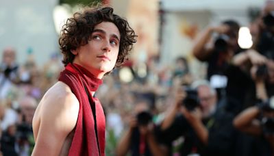 Timothée Chalamet’s Complete Dating History, From Lourdes Leon to Kylie Jenner