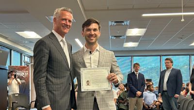 Daniel Suarez takes oath to become U.S. citizen