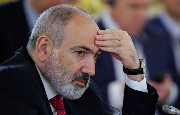 Armenia's prime minister talks with Putin in Moscow while allies' ties are under strain
