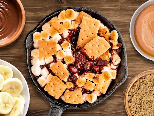 The Toppings You Need To Make The Best S'mores Nachos