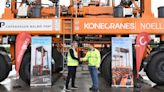 Copenhagen Malmö Port receives new hybrid straddle carriers