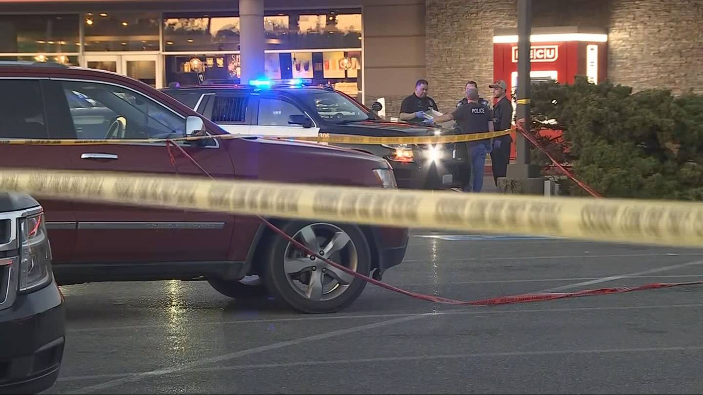 Teen killed in Renton altercation outside Big 5 Sporting Goods