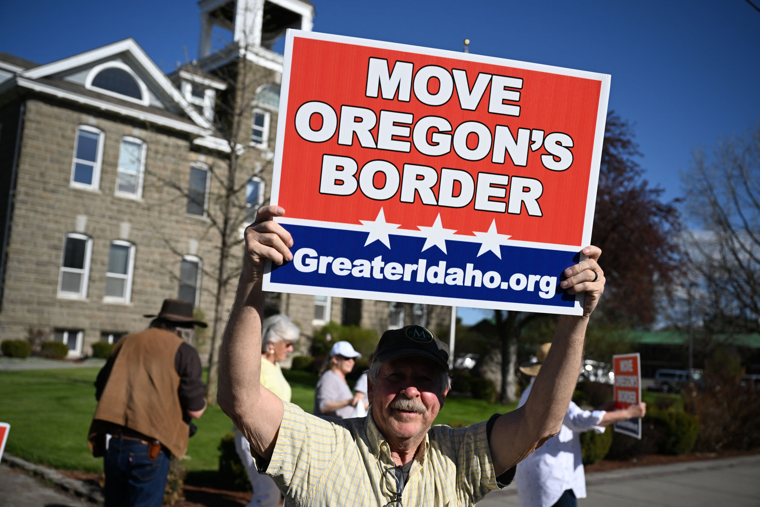 Oregon counties voting to join "Greater Idaho"