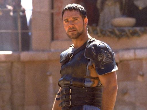 "C'était de la m*rde" : Russel Crowe déteste cette réplique de Gladiator ! Elle est pourtant l'une des plus cultes du film...