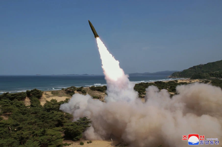 Japan issues North Korea missile alert: 'Take refuge'