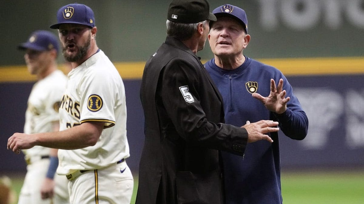 Brewers look to keep emotions in check in rematch vs. Rays