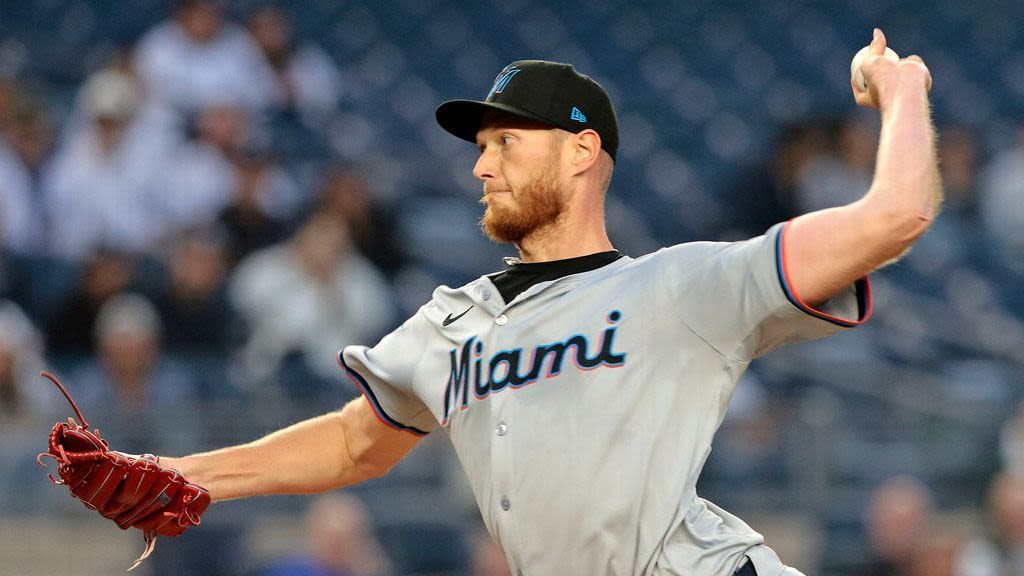 D-backs land reliever Puk in trade with Marlins