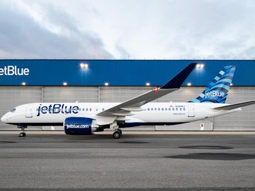 Jewish passengers allege racial, religious bias led to removal from JetBlue flight