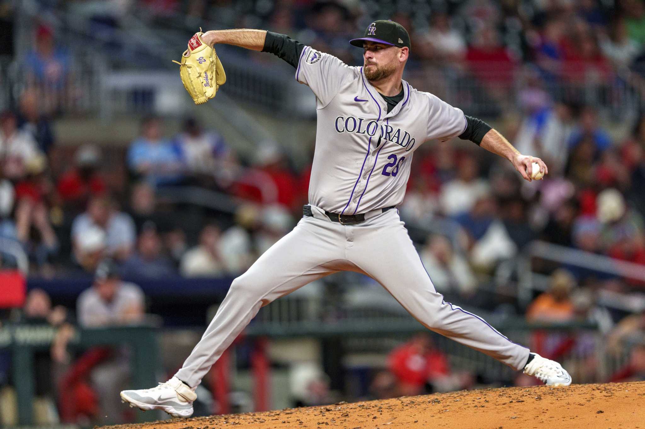 Braves drop into wild-card tie with Mets, lose 3-1 to Rockies as Toglia and Tovar homer