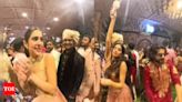 ...Mere Sanam’ in viral video from Ambani wedding; Don't miss Sara Ali Khan's reaction! - WATCH | Hindi Movie News - Times of India