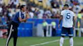 Leandro Paredes - Lionel Scaloni: la historia del “¡Gracias!”, el intocable que hizo llorar al DT luego de que la Argentina fue campeón del mundo en Qatar