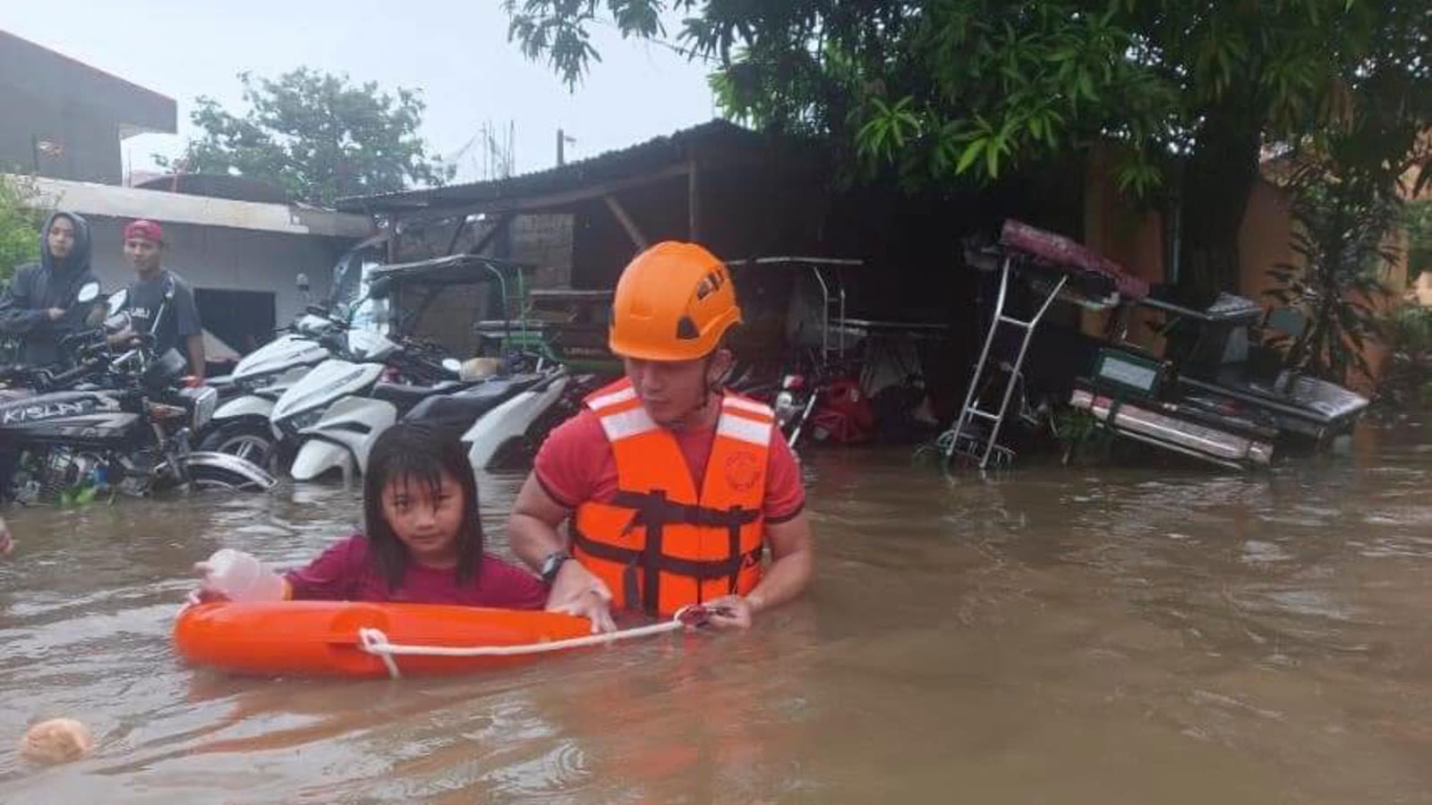 Typhoon leaves at least seven people dead and thousands displaced in the Philippines