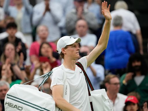 Sinner se da de baja del torneo de tenis olímpico por una amigdalitis