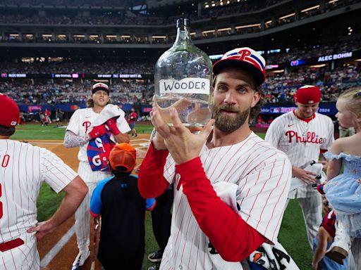 Bryce Harper breaks out 'Wooder' jug during Bohm's Home Run Derby at-bat