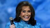 Celebrity Tributes Pour in After Loretta Lynn's Death