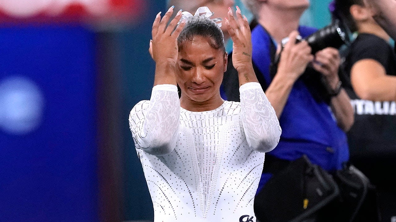 Jordan Chiles sobs on stage over losing Olympic medal: 'It's about my skin color'