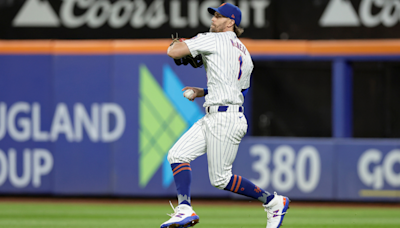 Jeff McNeil injury: Mets lose hot-hitting second baseman for rest of 2024 regular season with broken wrist