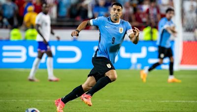 Luis Suárez enjoying final moments with Uruguay